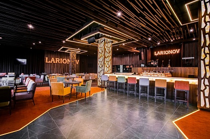 �������� �Larionov Grill�, �. ������, ������������� ��., 36 ��� 31, ���������� Hotel Hyatt Regency